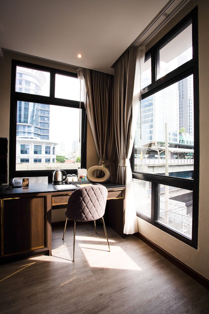 SAM E Hotel Bangkok Sathorn 37/50