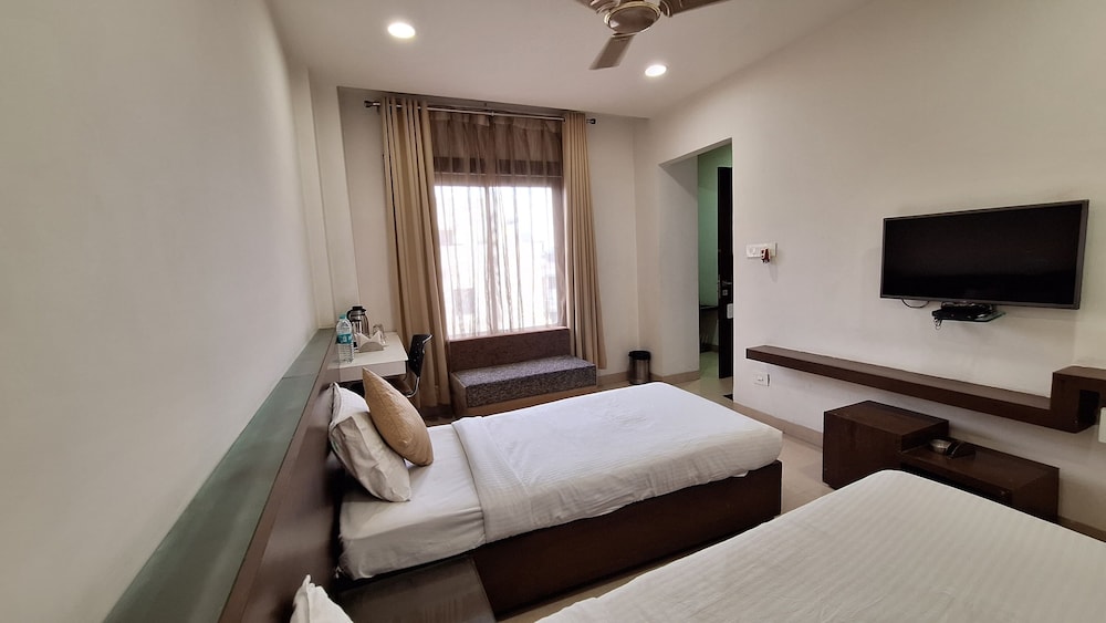 HOTEL ALANKAR PALACE 16/24