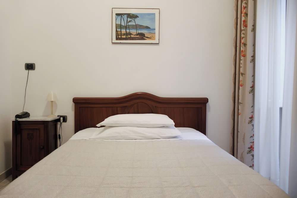 Albergo Italia 8/42
