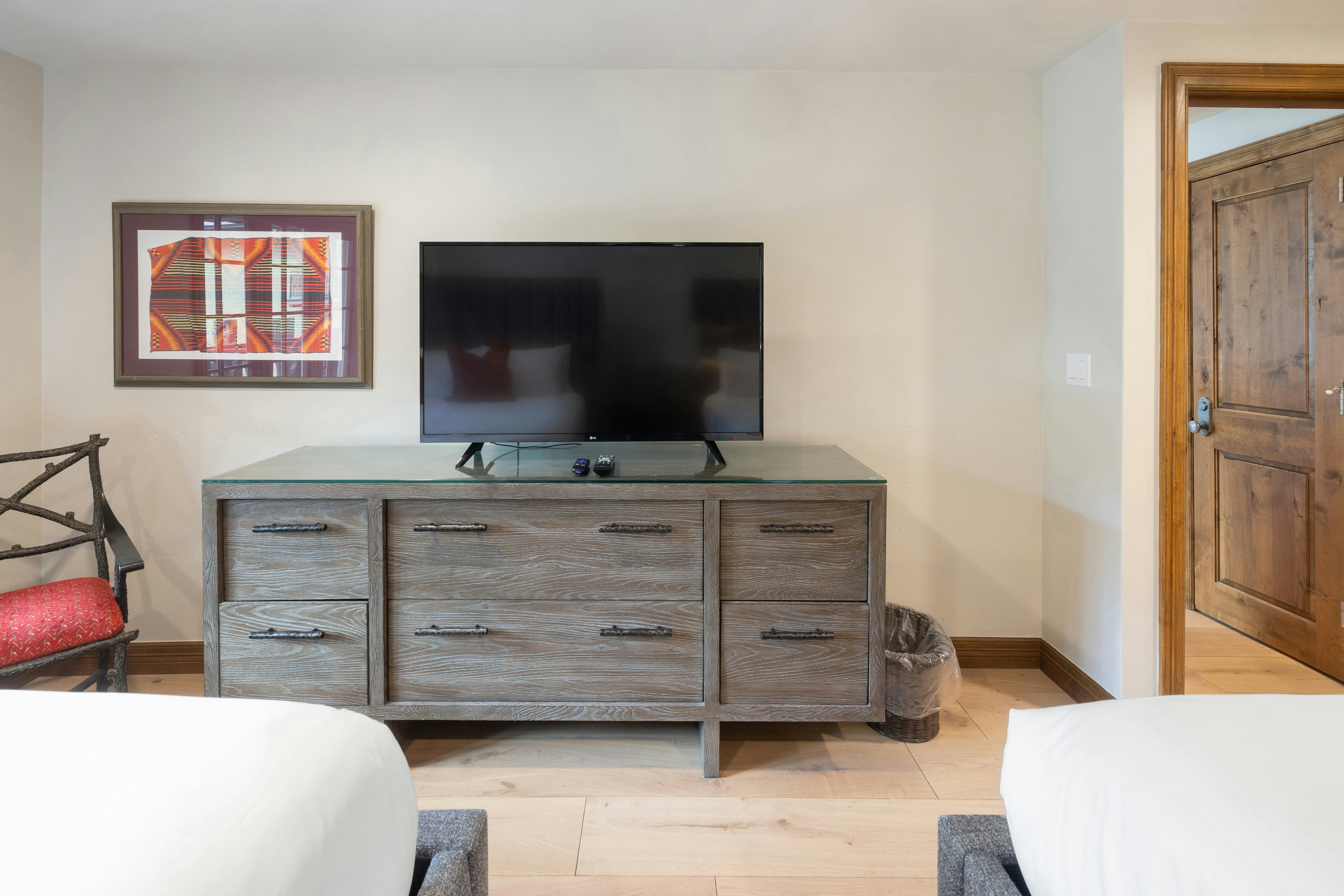 Lodge at Vail Rock Resorts 70/81