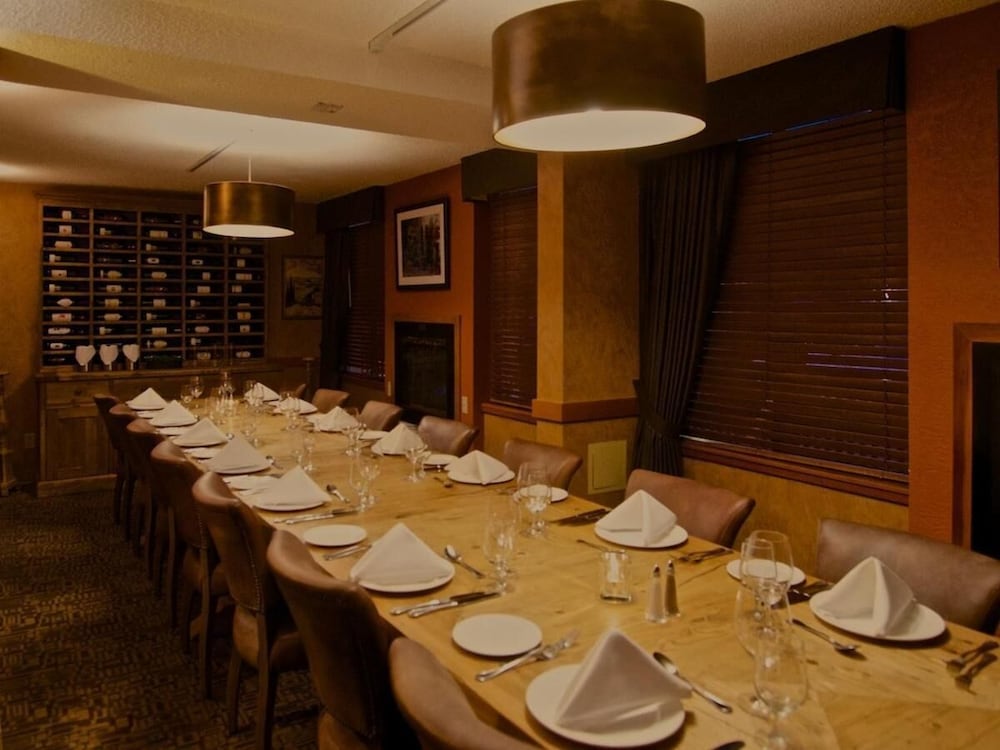 Mountain Side Hotel Whistler By Executive 56/63