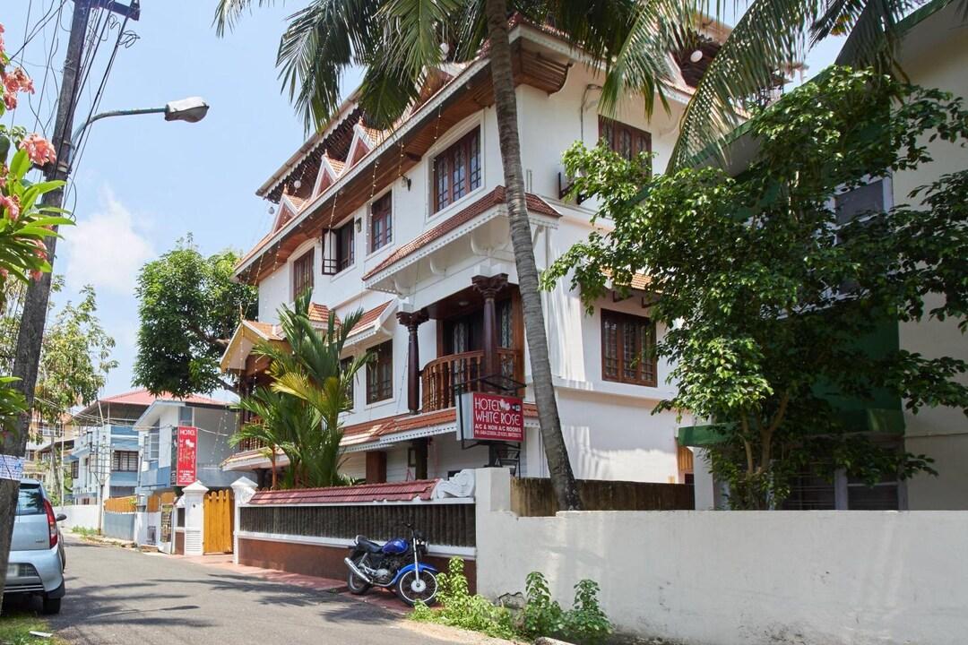 HOTEL WHITE ROSE FORT KOCHI 19/19