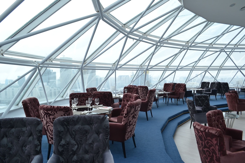 Diplomat Hotel Business Center 33/50