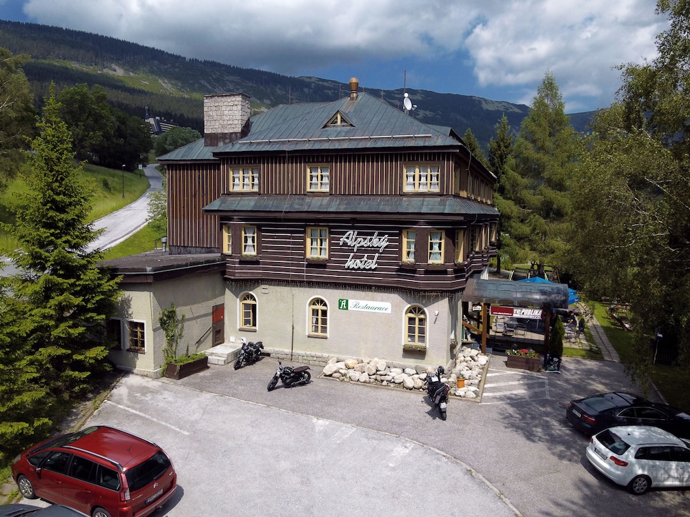 Alpsky Hotel 2/68