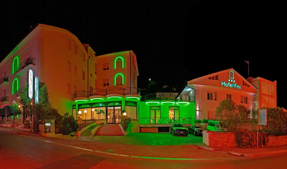 Hotel Fini 3/77