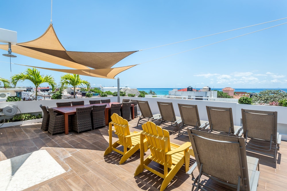 Mar Azul Suites 44/67