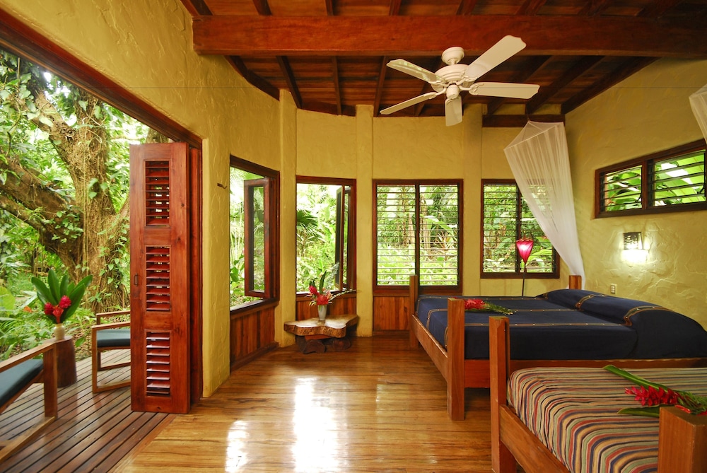Playa Nicuesa Rainforest Lodge 9/32