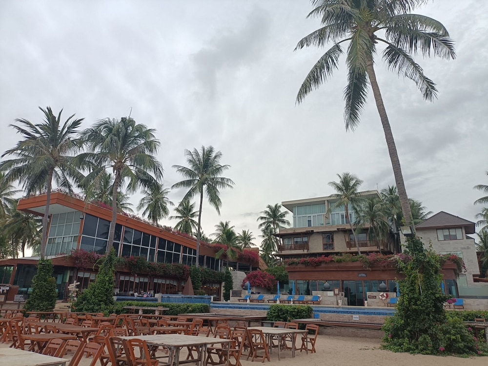 Dhevan Dara Beach Villa in PRACHUAP KHIRI KHAN