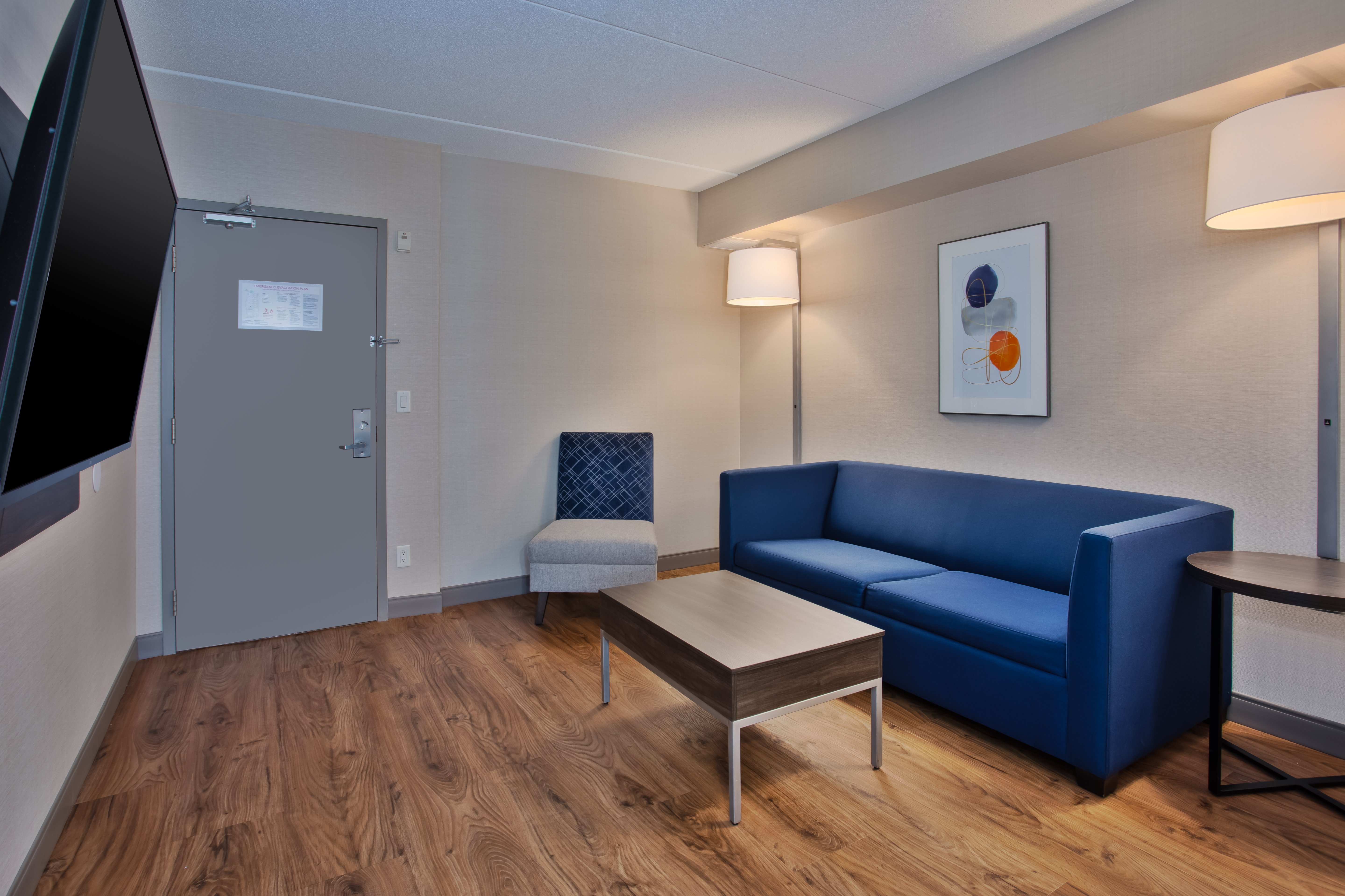 Holiday Inn Express Hotel Suites Kingston 50/72