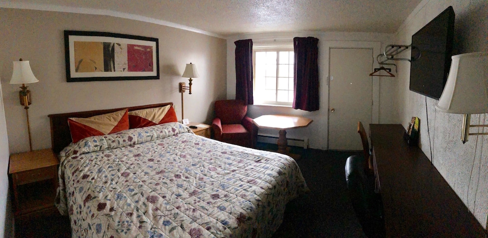 Economy Inn of Bloomington 6/28