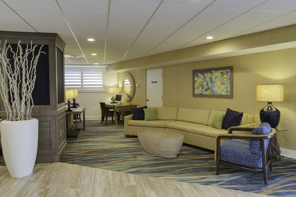 Nautilus Inn 40/64