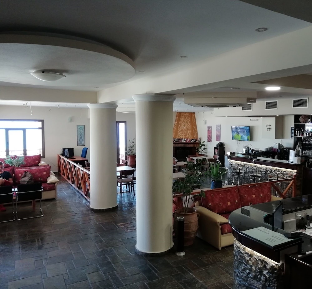 Creta Suites 58/70