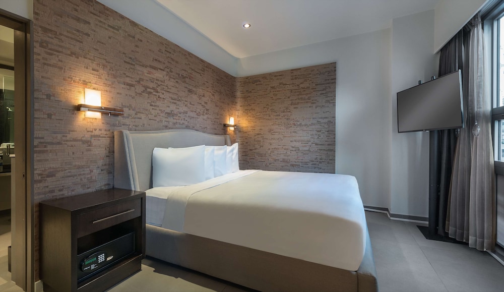 Hyatt Herald Square New York 35/75