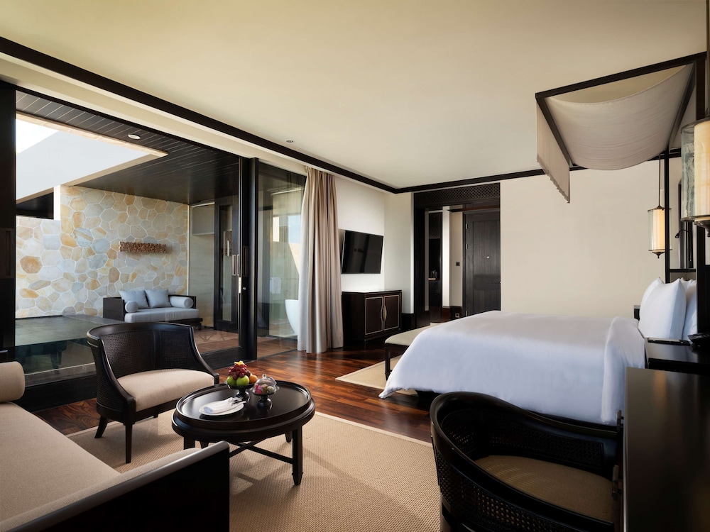 The Apurva Kempinski Bali 24/93