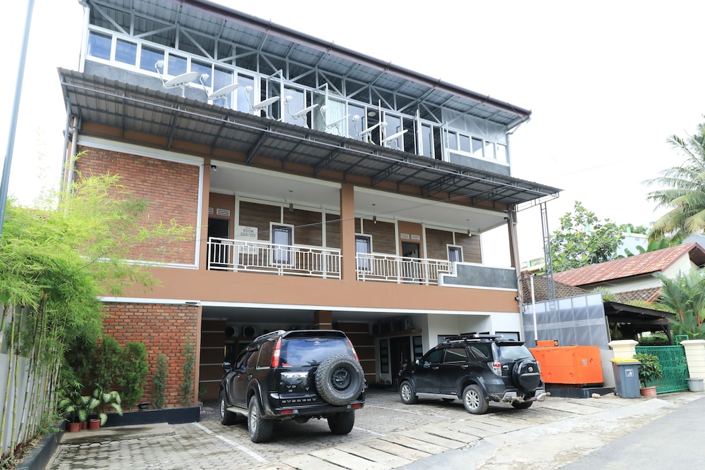 Hotel Celia 13/16