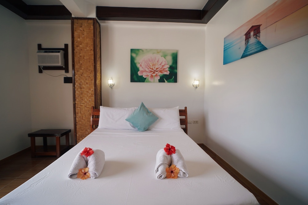 Point 303 Surf Resort 10/50