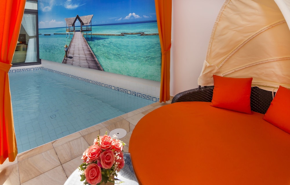 Tropicana Pool Villa 22/50