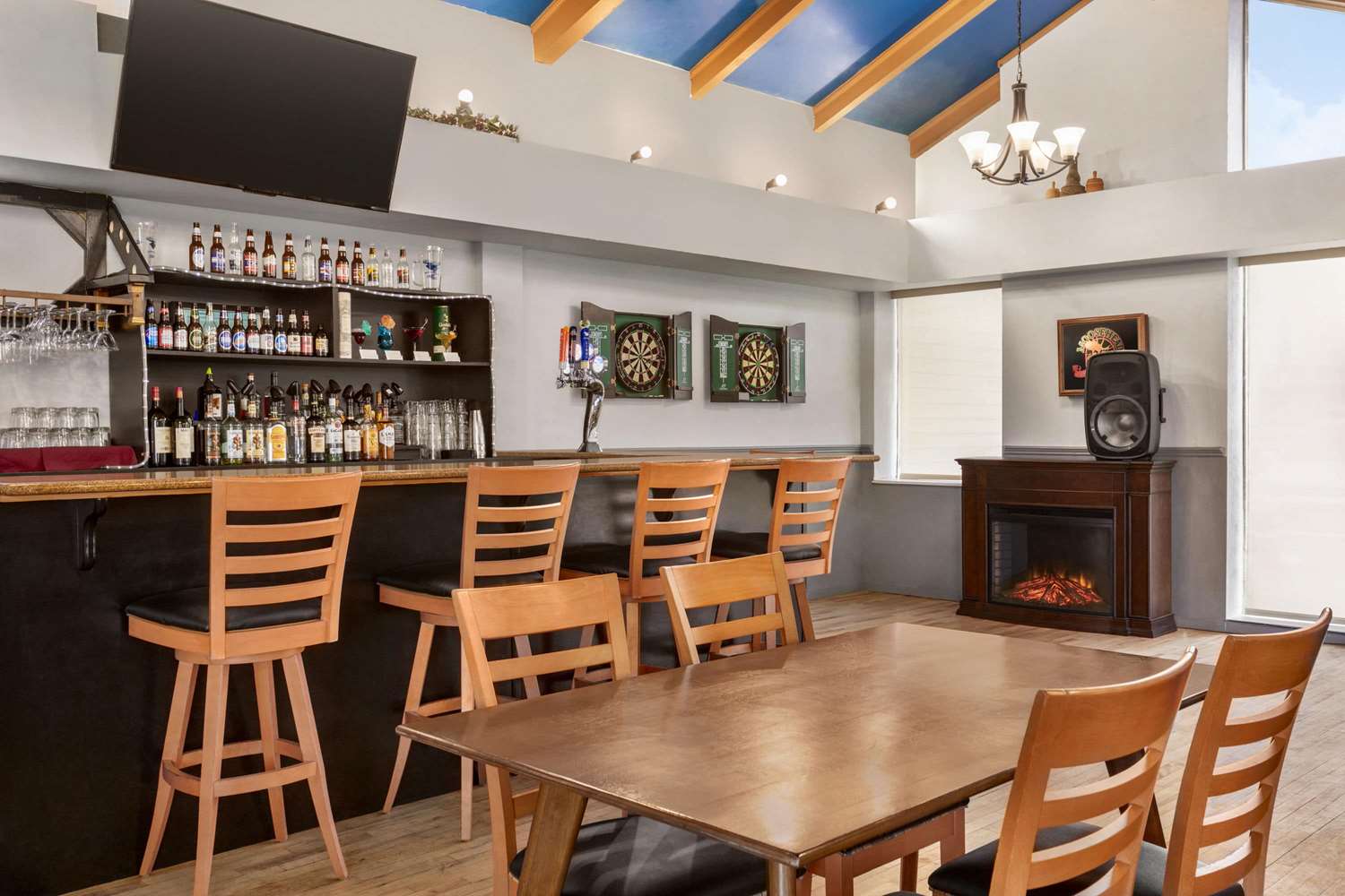 Days Inn & Suites by Wyndham Moncton 21/30