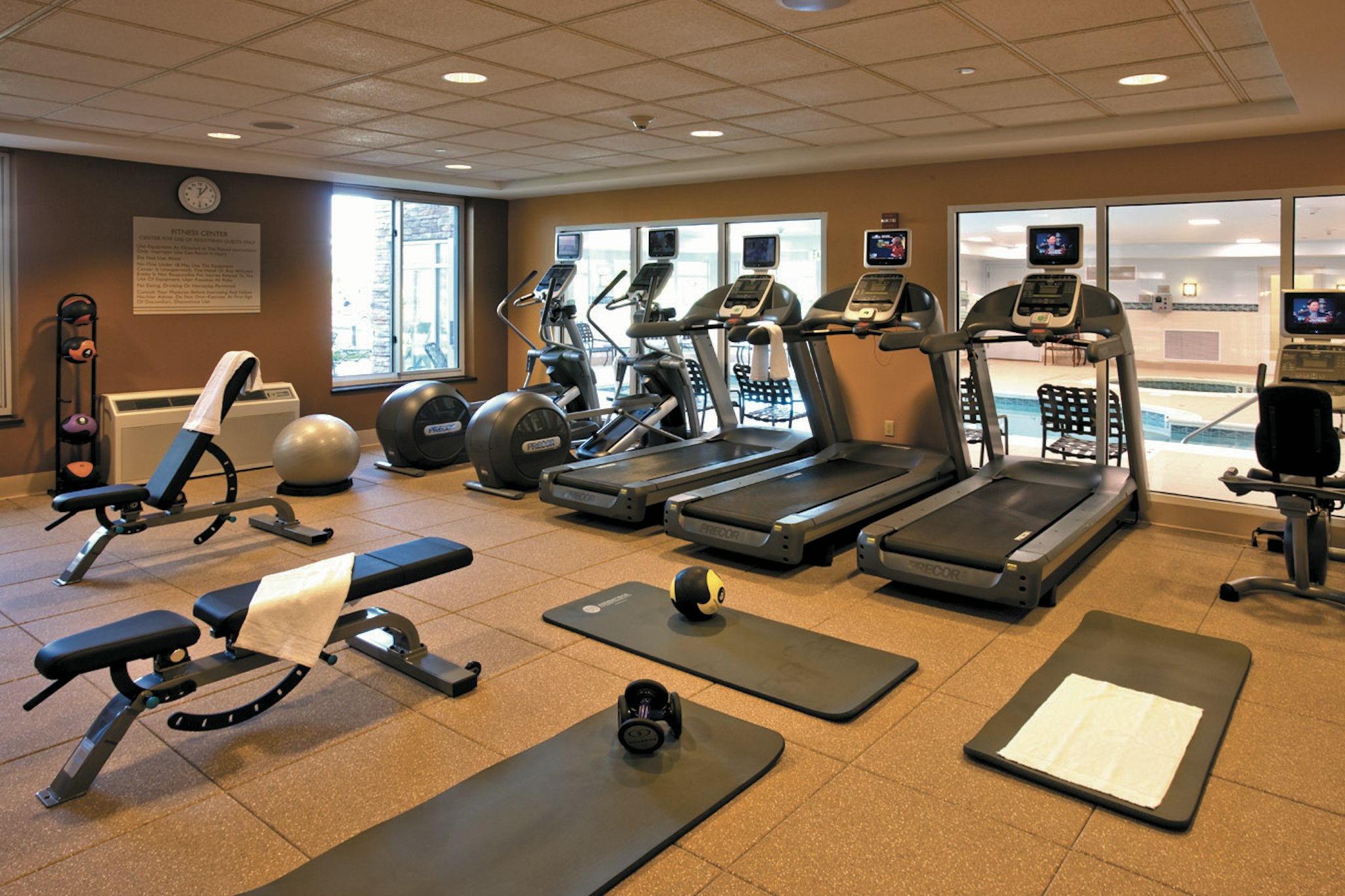 Hilton Garden Inn Melville 25/69