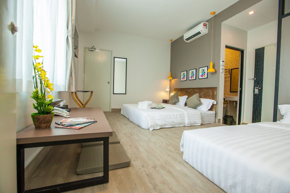 Bzz Hotel 23/61