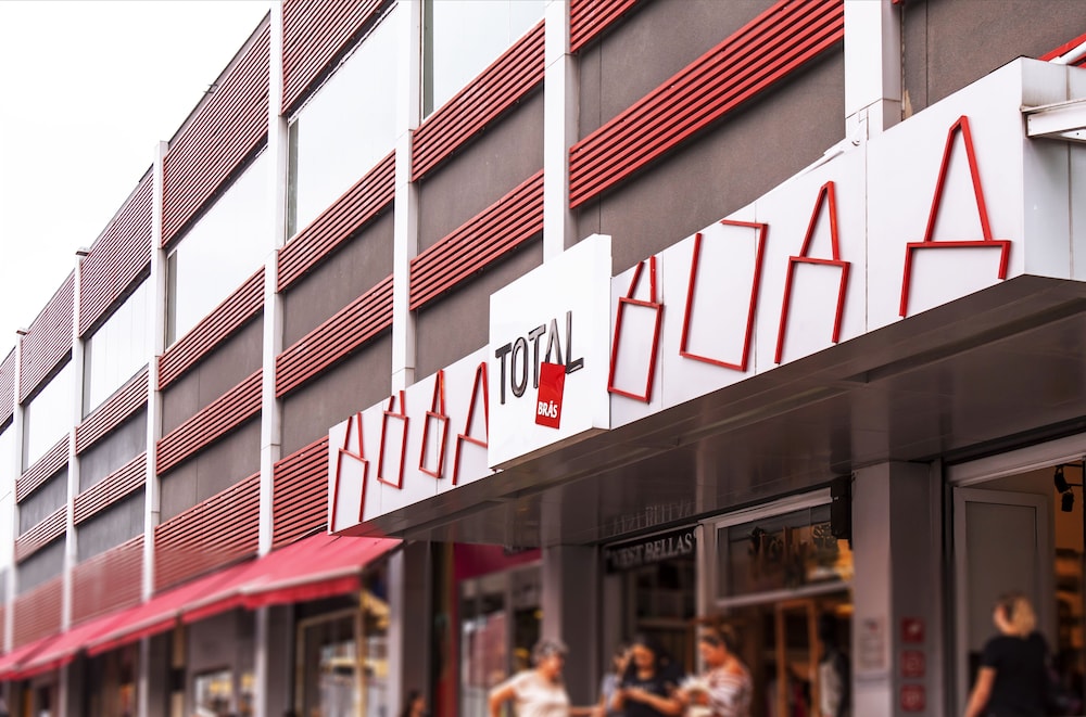 Total Hotel 2/51