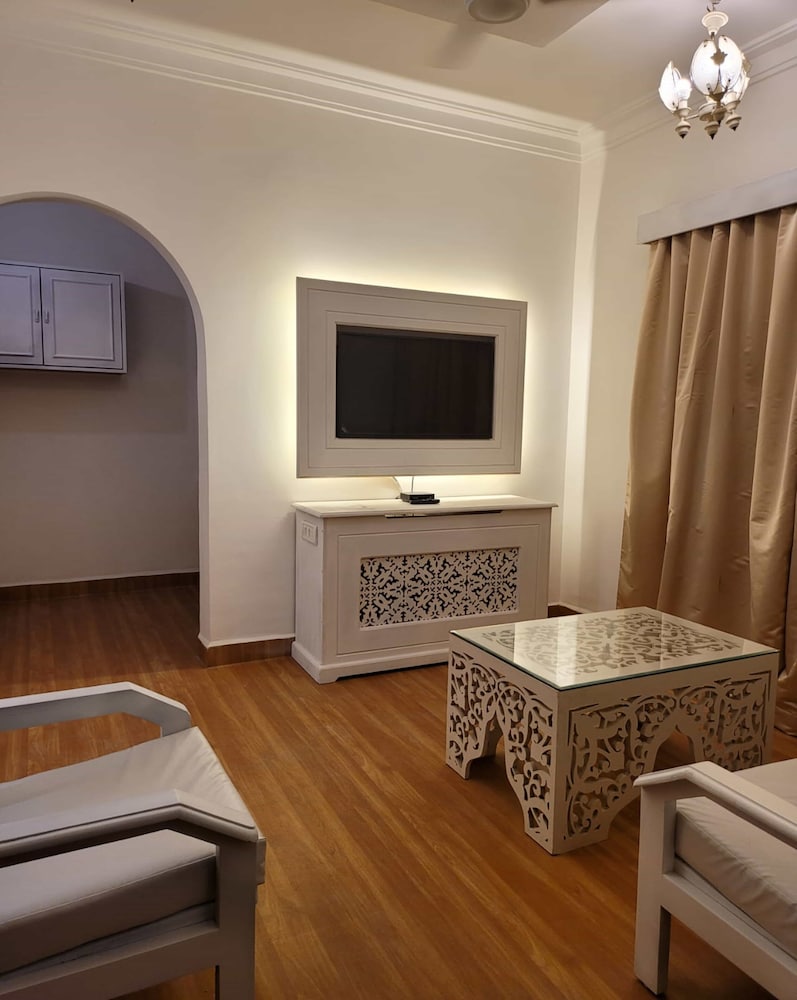 Lillywoods Highland Beach Resort 45/59