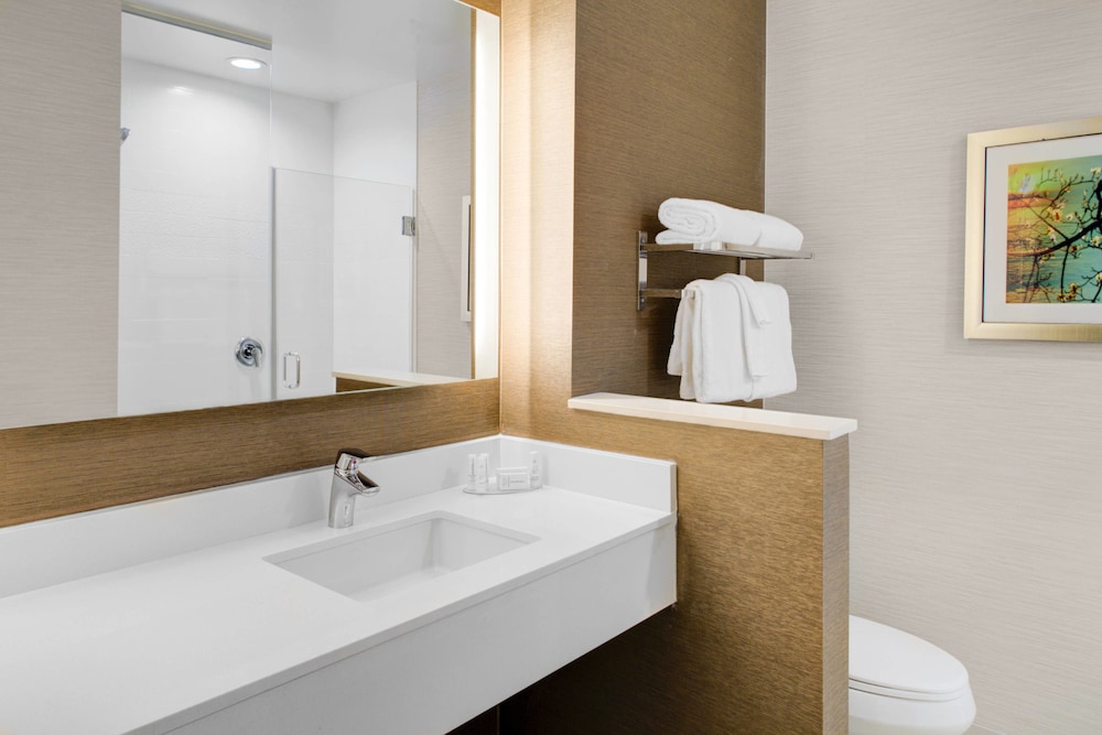 Fairfield Inn And Suites By Marriott Bakersfield North Airport 13/36
