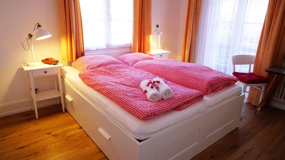 Adventure Guesthouse 10/45