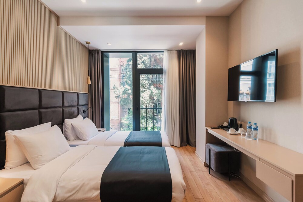 STANDARD, TWIN BEDS
