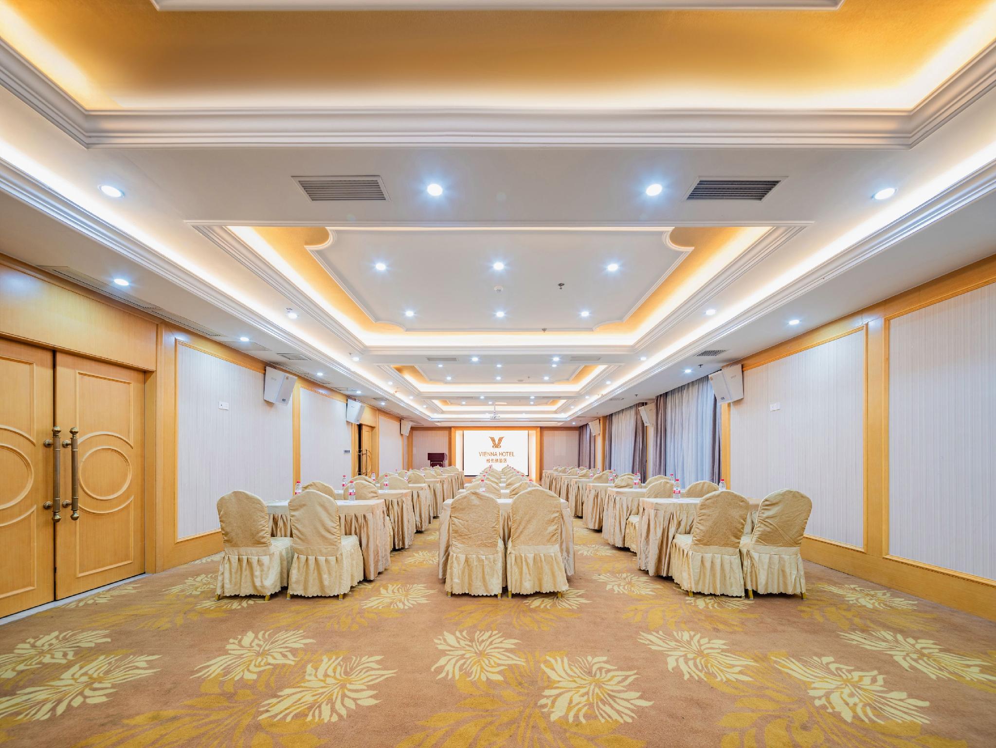Vienna Hotel (Chengdu Xinfan Furniture City) 37/54