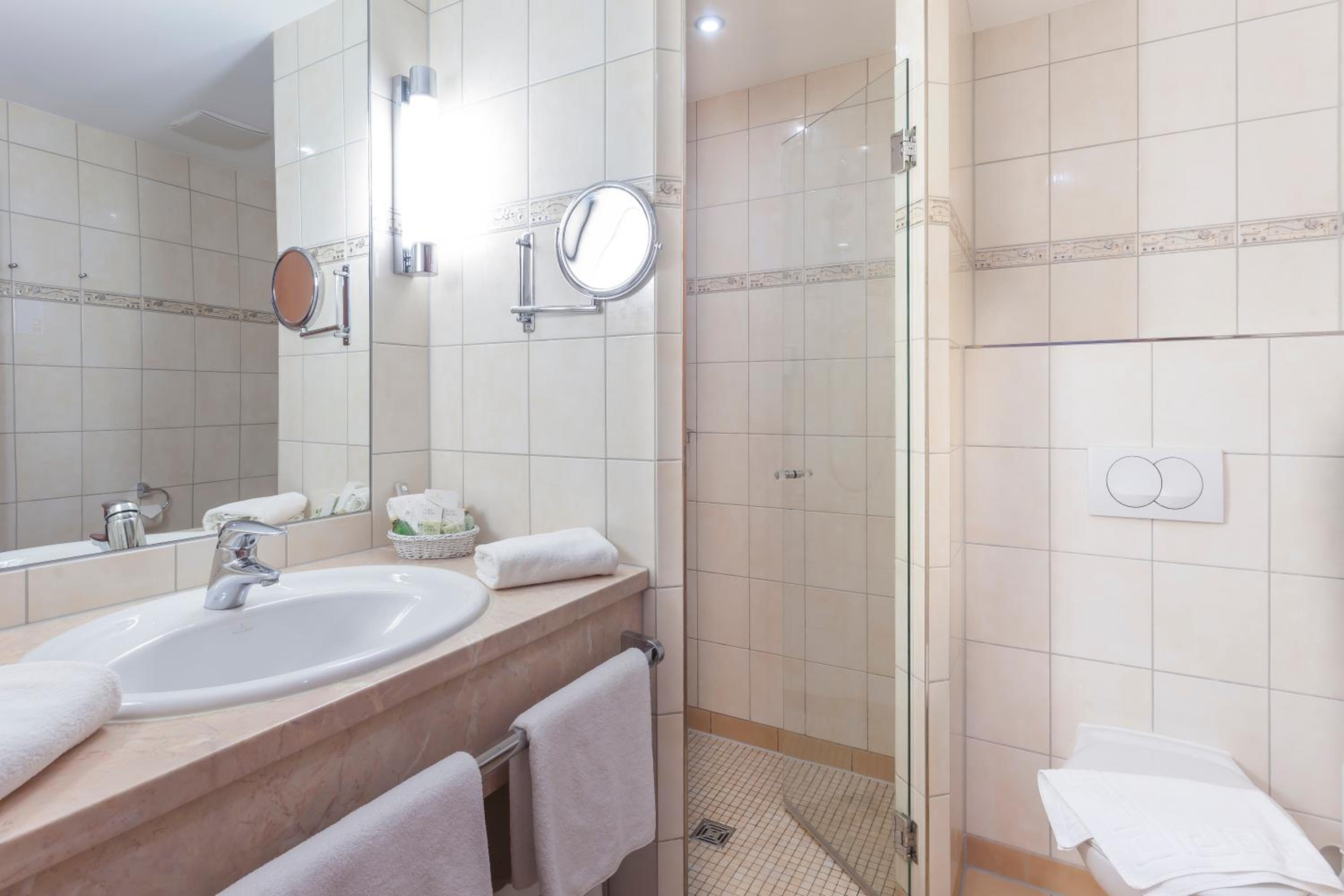 Room, Double Bed, No Sea View, Balcony، Hotel Bernstein 8/8