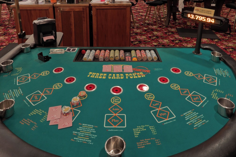 Holiday Inn Express And Suites Deadwood Gold Dust Casino 73/78