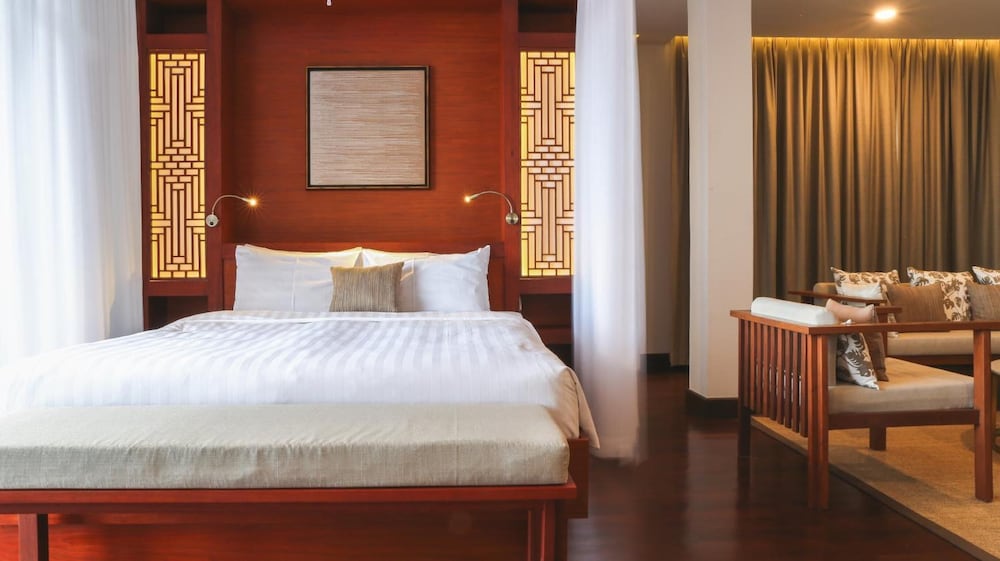 Amanjaya Pancam Suites Hotel 10/67