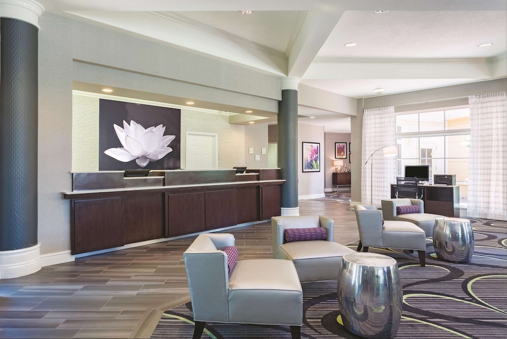 La Quinta Inn & Suites by Wyndham Myrtle Beach Broadway Area 10/54