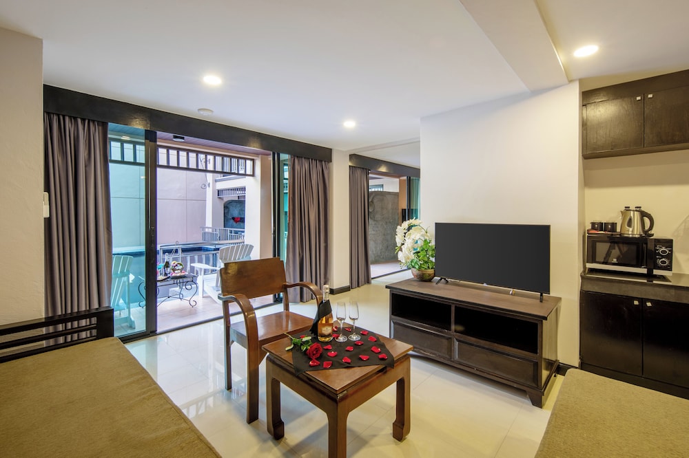 Princess Kamala Beachfront Hotel Phuket 69/92