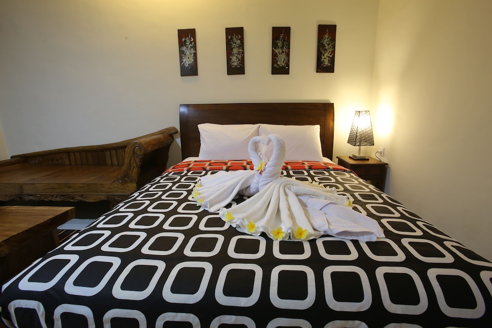 Rai House Sanur 12/40