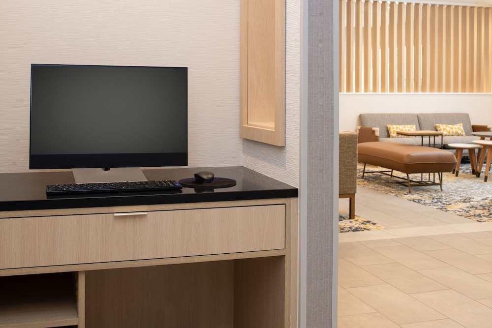 TownePlace Suites by Marriott Eugene 17/23
