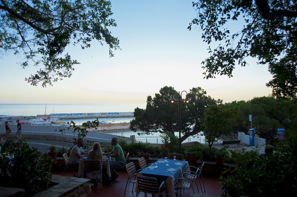 Hotel Miramare 50/56