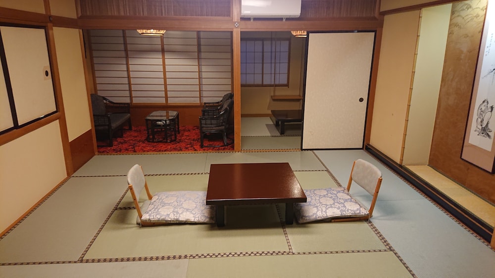 Yuzankaku 16/22