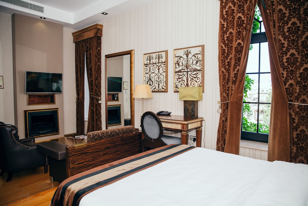 SIGNATURE, DOUBLE BED