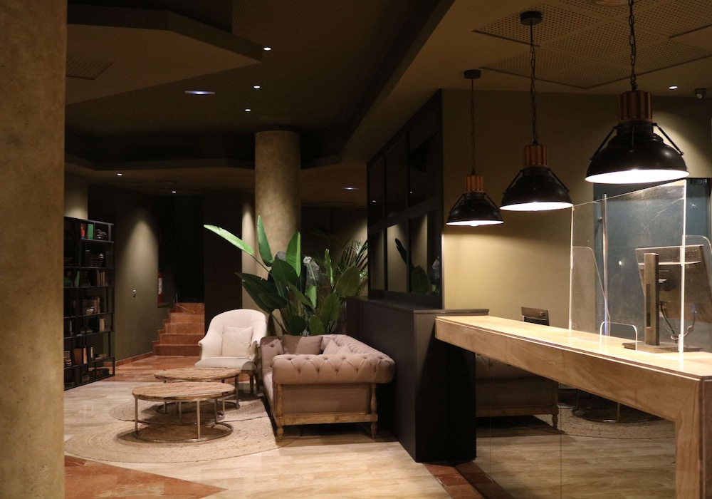 Sb Express Tarragona Hotel 8/61