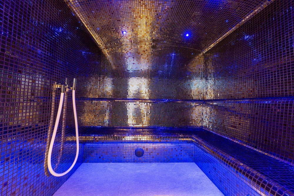 HOTEL L'ESCALE 26/50