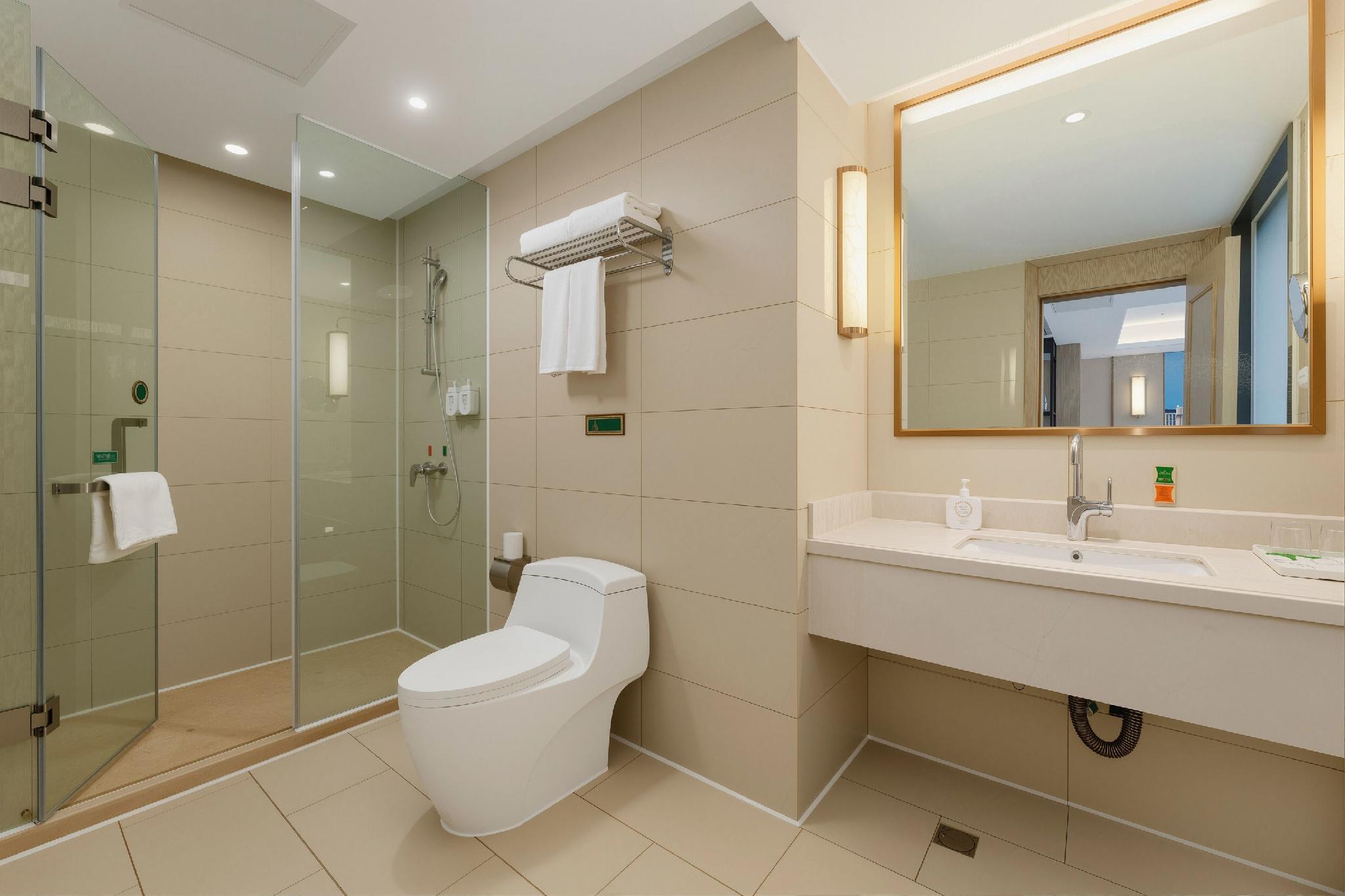 Vienna International Hotel (Xi'an Changying Garden) 60/61