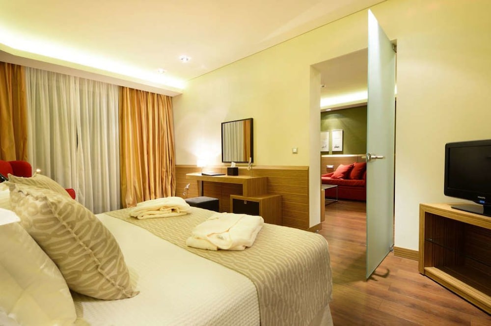 Royal Paradise Beach Resort And Spa 6/50