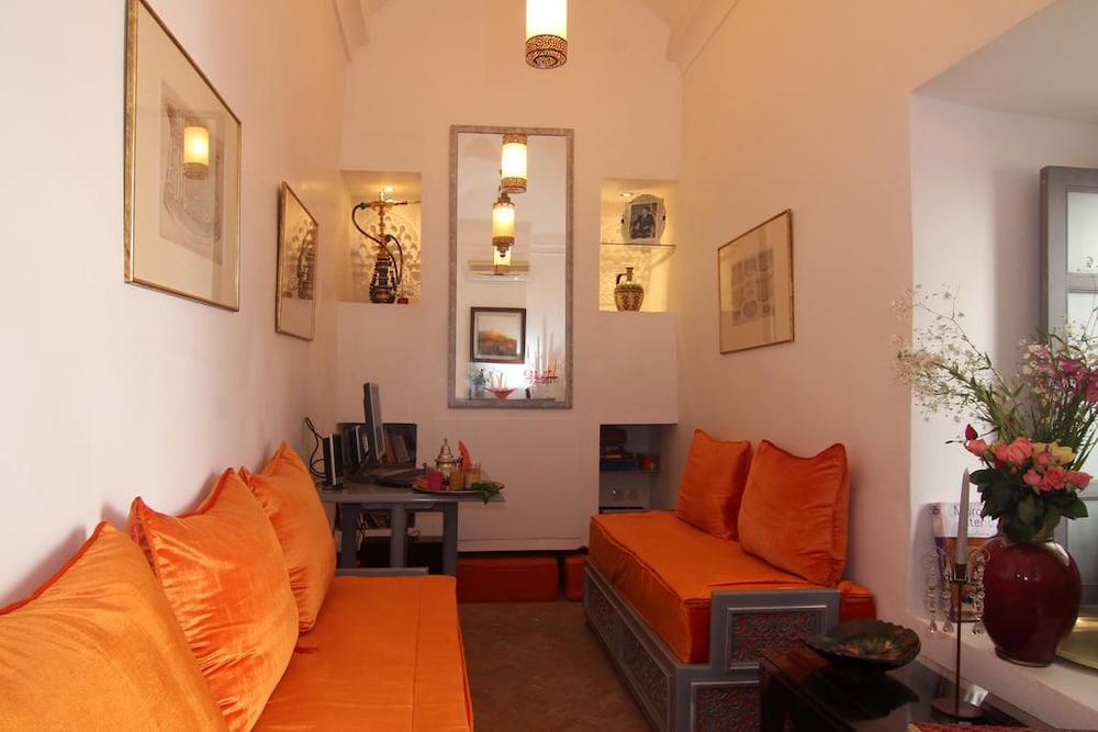 Riad Begonville 37/54