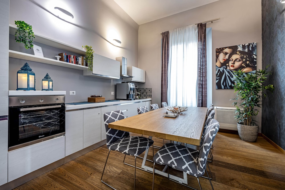 Antico Centro Suites 57/66