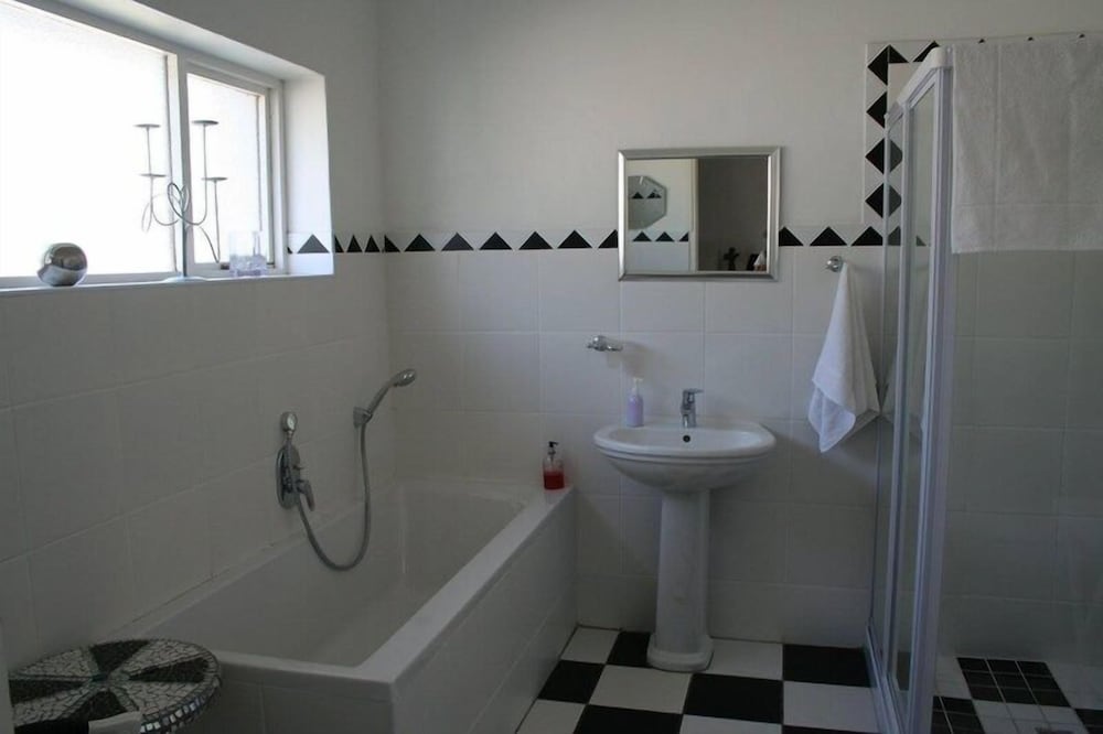 Paternoster Place 20/21