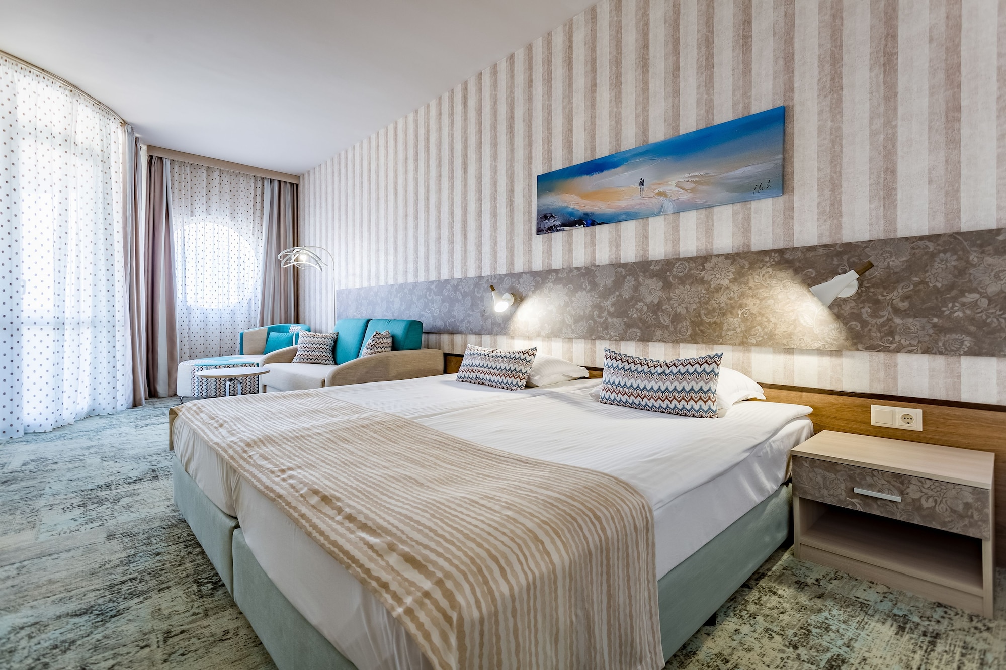 Junior Suite, Twin Beds, Partial Sea View, Sofa