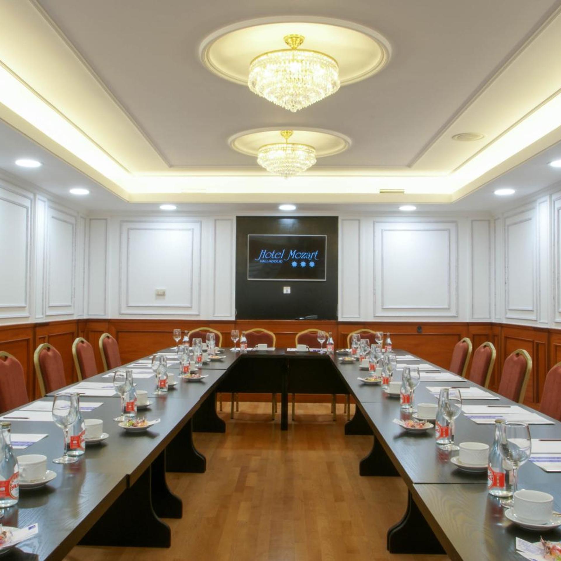 Hotel Mozart 48/59