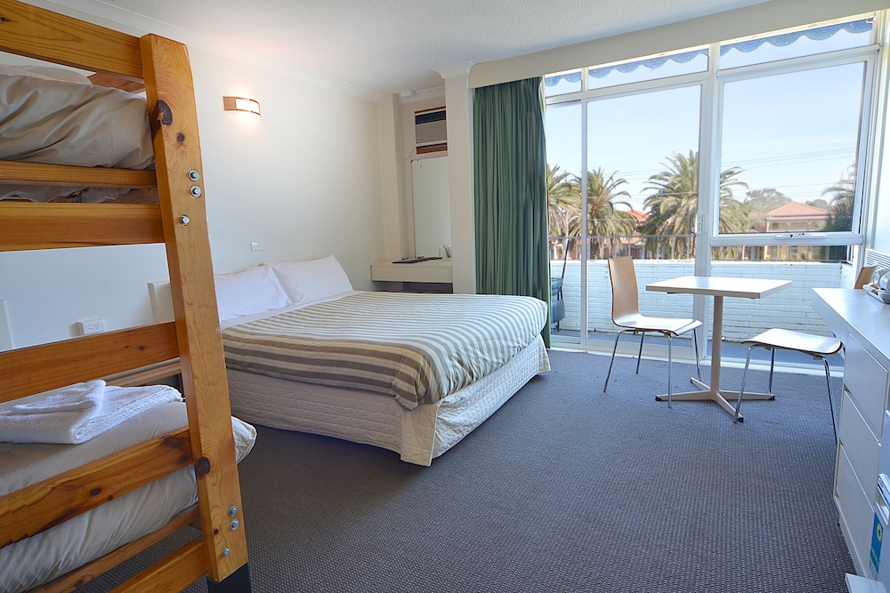 Alexander Motor Inn & Apartments 19/60